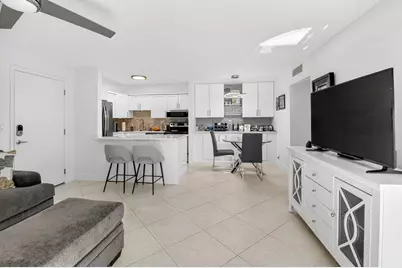 15492 Lakes Of Delray Boulevard, Unit #106, Delray Beach, FL 33484 - Photo 6