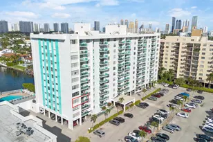 2841 NE 163rd St, North Miami Beach, FL 33160 - Photo 2