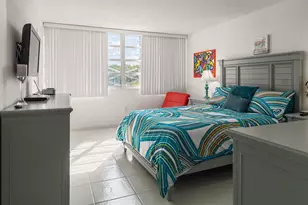 2841 NE 163rd St, North Miami Beach, FL 33160 - Photo 12