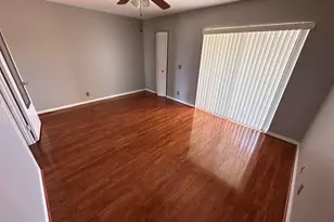 100 Village Green Cir E, Palm Springs, FL 33461 - Photo 6