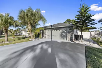 2471 SE Leithgow Street, Port Saint Lucie, FL 34952 - Photo 4