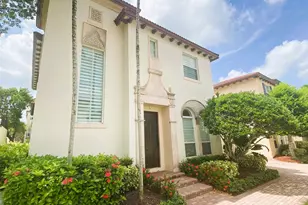 50 Via Poinciana Ln, Boca Raton, FL 33487 - Photo 2
