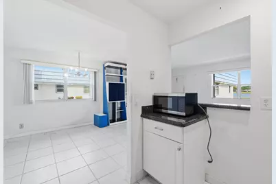 34 Waterford B, Delray Beach, FL 33446 - Photo 16