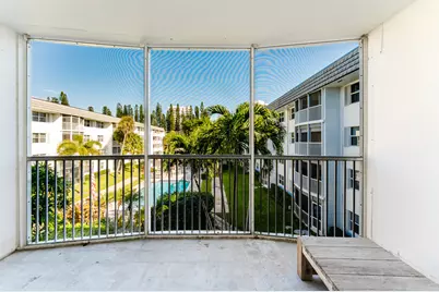 800 E Camino Real, Unit #309, Boca Raton, FL 33432 - Photo 14