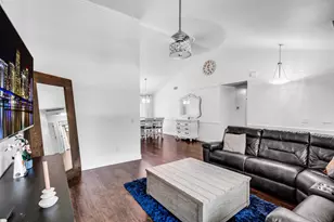 1532 Primrose Ln, Wellington, FL 33414 - Photo 6