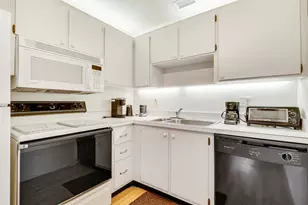 2600 SE Ocean Blvd Unit, Stuart, FL 34996 - Photo 6