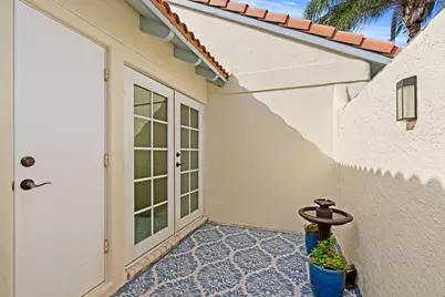 2211 Las Casitas Drive, Wellington, FL 33414 - Photo 24