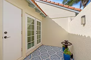 2211 Las Casitas Dr, Wellington, FL 33414 - Photo 24