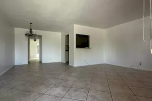 89 Northampton E E, West Palm Beach, FL 33417 - Photo 4