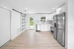 1008 SW 10th St, Okeechobee, FL 34974 - Photo 8