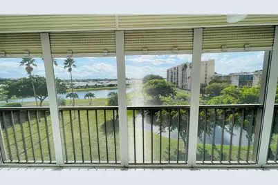 6936 Huntington Lane, Unit #405, Delray Beach, FL 33446 - Photo 2