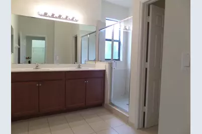 9328 W 33rd Way, Hialeah, FL 33018 - Photo 14