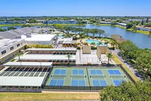118 Sheffield E, West Palm Beach, FL 33417 - Photo 2