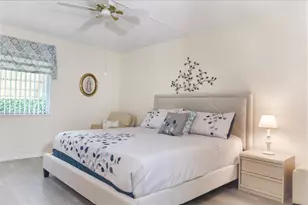 106 Lake Pine Cir, Greenacres, FL 33463 - Photo 4