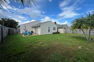 5879 SE Wilsie Dr, Stuart, FL 34997 - Photo 6