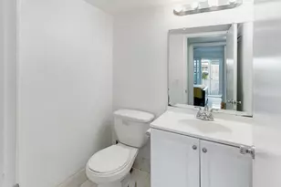 13550 SW 6th Ct, Pembroke Pines, FL 33027 - Photo 10