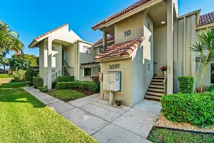 5589 Fairway Park Dr, Boynton Beach, FL 33437 - Photo 2