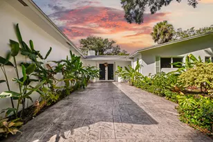 2421 SW 29th Way, Fort Lauderdale, FL 33312 - Photo 4