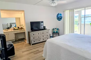 111 Greenbrier B, West Palm Beach, FL 33417 - Photo 8