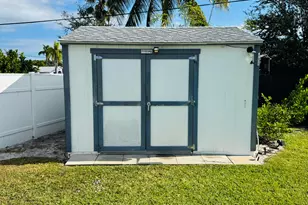 634 SE Whitmore Dr, Port Saint Lucie, FL 34984 - Photo 18