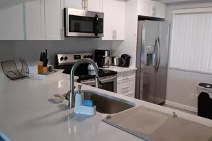 3050 Presidential Way, West Palm Beach, FL 33401 - Photo 2