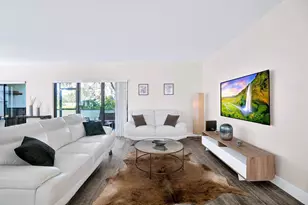 11311 Pond View Dr, Wellington, FL 33414 - Photo 4