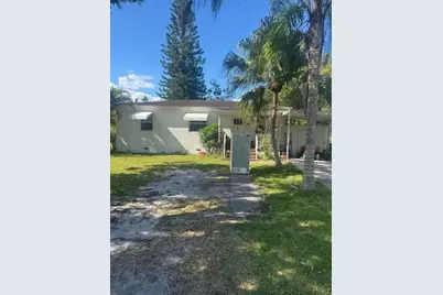 807 Texas Court, Fort Pierce, FL 34950 - Photo 2