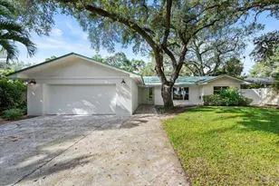 12831 S Shore Dr, Palm Beach Gardens, FL 33410 - Photo 2