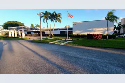 4735 E Lucerne Lakes Boulevard, Unit #413, Lake Worth, FL 33467 - Photo 12