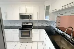 4735 E Lucerne Lakes Blvd Unit, Lake Worth, FL 33467 - Photo 2