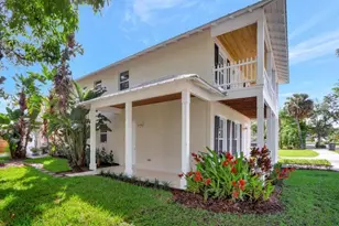 516 NW North River Dr, Stuart, FL 34994 - Photo 2