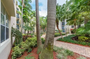 630 S Sapodilla Ave, West Palm Beach, FL 33401 - Photo 6