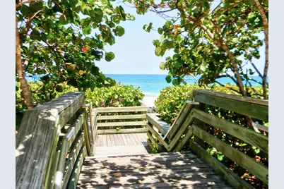 19651 Riverside Drive, Jupiter, FL 33469 - Photo 34