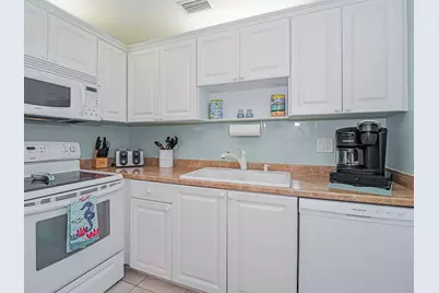 5400 Highway A1A, Unit #D5, Vero Beach, FL 32963 - Photo 10