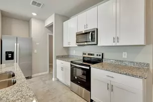 5767 SE Edgewater Cir, Stuart, FL 34997 - Photo 4