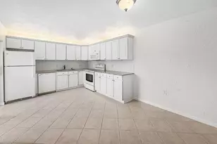 306 3rd Ln, Palm Beach Gardens, FL 33418 - Photo 4