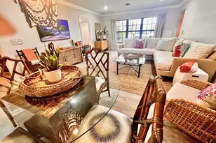 1042 Del Harbour Dr, Delray Beach, FL 33483 - Photo 6