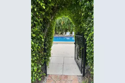 1042 Del Harbour Drive, Unit #0100, Delray Beach, FL 33483 - Photo 2