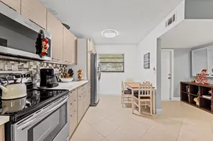 23466 SW Lyons Road Unit, Boca Raton, FL 33428 - Photo 6