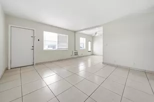 810 Lake Shore Dr, Lake Park, FL 33403 - Photo 2