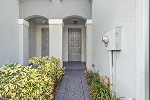 1927 Alamanda Way, Riviera Beach, FL 33404 - Photo 2