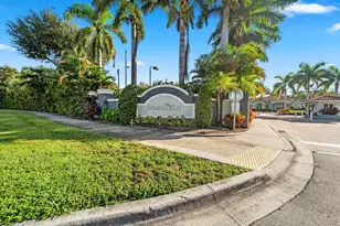 1927 Alamanda Way, Riviera Beach, FL 33404 - Photo 32