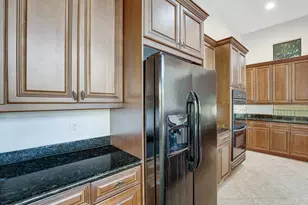 10513 Versailles Blvd, Wellington, FL 33449 - Photo 22