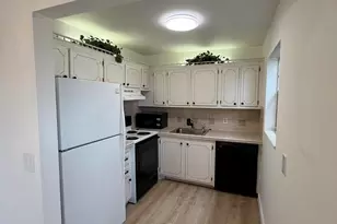 74 Northampton D, West Palm Beach, FL 33417 - Photo 2