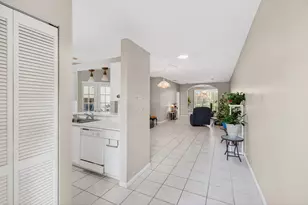 10845 Royal Caribbean Cir, Boynton Beach, FL 33437 - Photo 20