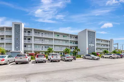 453 Richmond F, Unit #453, Deerfield Beach, FL 33442 - Photo 2