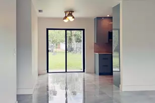 9287 Sunrise Dr, West Palm Beach, FL 33403 - Photo 12