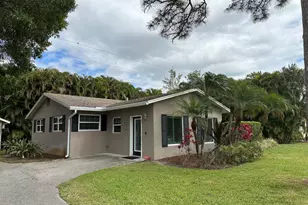 917 SW 36th Terrace, Palm City, FL 34990 - Photo 1