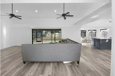 362 SE Crosspoint Drive, Port Saint Lucie, FL 34983 - Photo 4