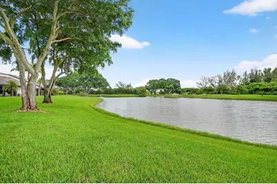 5710 Parkwalk Circle E, Boynton Beach, FL 33472 - Photo 32